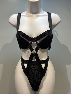 Yandy Black Bodysuit Lingerie Small/Medium NWOT